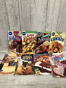 Pillsbury Most Requested Recipes Doughboy's Merriest Collection (8) Book Cooking - Imagen 1 de 4