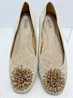 Alex Marie 女式芭蕾平底鞋 8M 闪亮米色和金色皮革带头饰 #B — 第 1/4 张图片