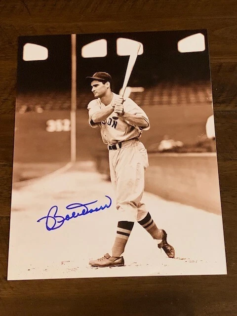 Fotografía autografiada de Bobby Doerr 8x10 pose 2 Foto 1 de 1
