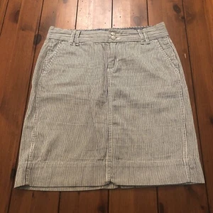 GAP Jeans 100% Cotone Corto Denim Blu Bianco Gonna a Righe Tasche Taglia 6 - Foto 1 di 8