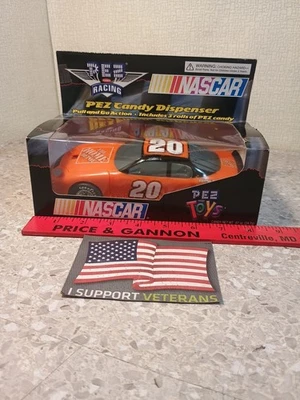 2005 NASCAR PEZ КОНФЕТЫ ТОНИ СТЮАРТ ГОНКИ ДОМА ДЕПО #20 АВТОМОБИЛЬ ЧИТАТЬ ОПИСАНИЕ  - Изображение 1 из 4