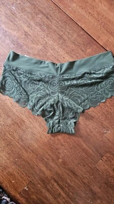 Pantalones cortos para mujer Flirtitude verde oscuro talla M encaje nuevo con etiquetas   Foto 1 de 4