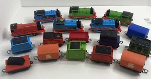 Thomas & Friends Motorized Diecast Trains & Cars Trackmaster ~ Lot Of 17 Works! - Picture 1 of 12