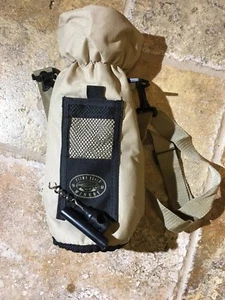 Pismo Beach Winery Beige Mesh On The Go Camping / Hiking Bolsa de botella de vino - Imagen 1 de 4