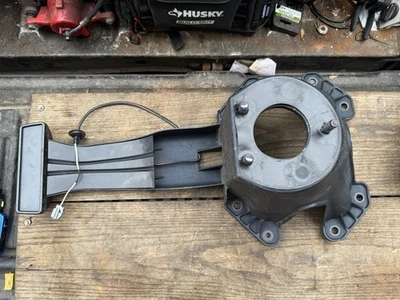 Soporte de montaje de soporte de neumático de repuesto para Jeep Wrangler 2007-2017 55397217 2 Foto 1 de 4