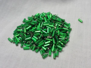 Perlen Konvolut 5 mm Röhre Perlen grün Glas - Bild 1 von 3