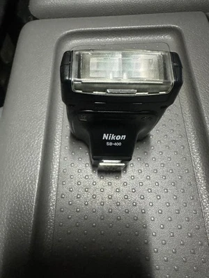 Nikon Speedlight SB-400 Shoe Mount Flash - Image 1 of 4