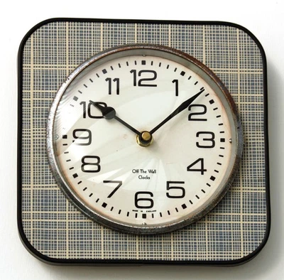 NEW 21cm Vintage Style Wall Clock - Mid Century Style Retro French Style Blue - Image 1 of 4