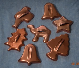 Lot of 7 Vintage Copper Color Aluminum Christmas Cookie Cutters w/ Handles - Picture 1 of 1