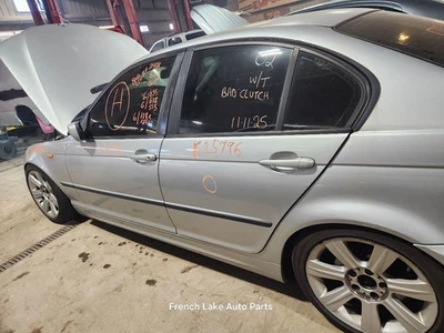 Puerta trasera del conductor sedán 354-plateada para BMW 325i 1293611 2002 Foto 1 de 4