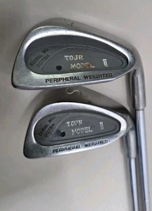 Paquete de cuñas de golf con peso periférico Tour Model II 60*/cuña de arena diestro acero... - Imagen 1 de 13