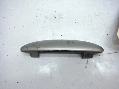2003 SATURN L200 4DR A/T DRIVER LEFT FRONT EXTERIOR DOOR HANDLE OEM - Image 1 of 4