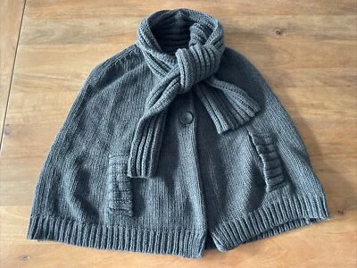 CARDIGÃ PONCHO BANANA REPUBLIC LÃ MERINO EXTRA FINA MALHA ABERTA Tamanho XS/S - Imagem 1 de 4