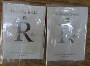 Lot of 2 New Initially Yours earrings "R" Silver - Picture 1 of 5