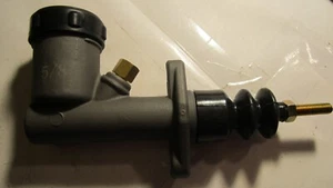 FMR GIRLING-TYPE ALUMINUM CLUTCH MASTER CYLINDER 5/8" WITH FITTING FMR 260-2636 - Foto 1 di 8