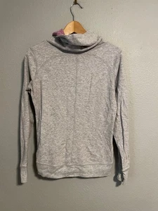 Lululemon Reversible Pullover Womens Small Striped Thumbholes Yoga Athletic Top - Picture 1 of 8