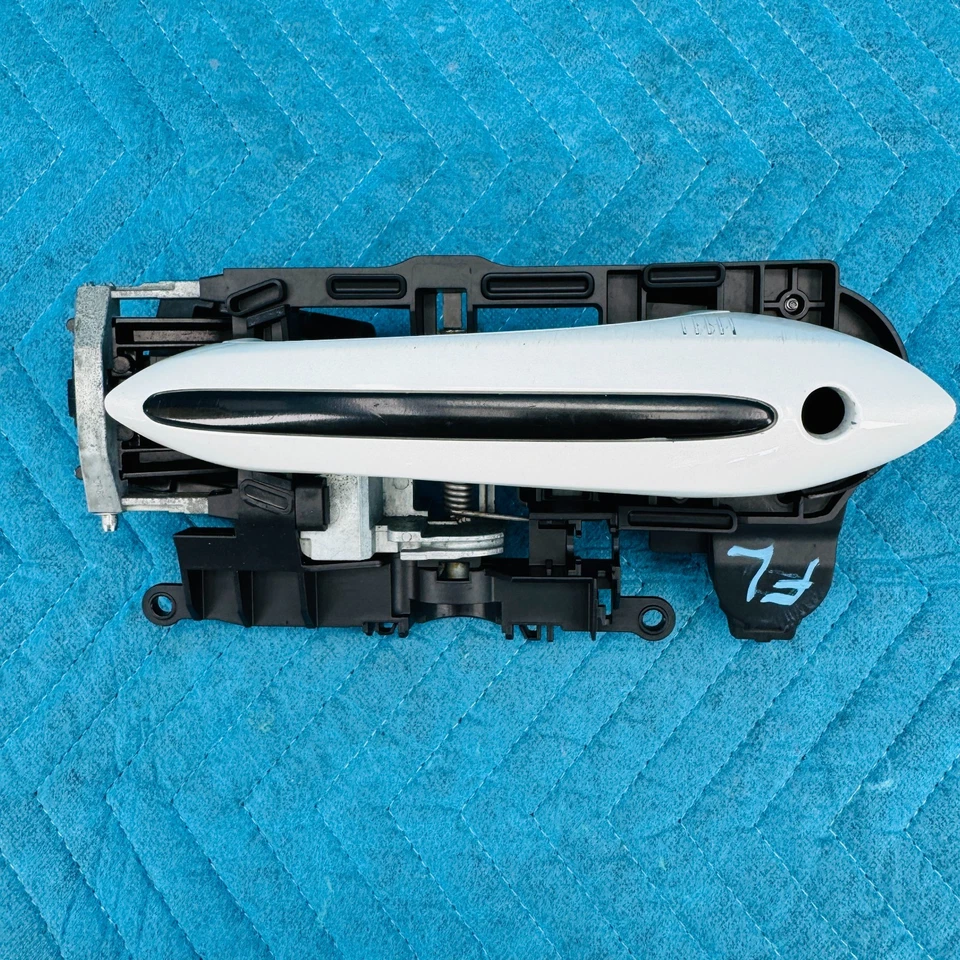 Manija de puerta exterior del conductor delantero izquierdo BMW 650i 2012-2017 OEM X1722619508 Foto 1 de 4