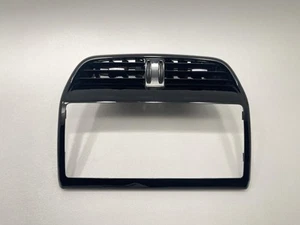 2016-2020 JAGUAR F-PACE DASH RADIO BEZEL WITH VENT BLACK 56366 - Picture 1 of 12