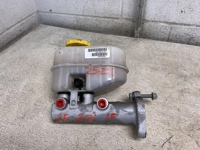 Dodge Ram3500 2020 OEM cilindro maestro de freno número de pieza 68351530AA Foto 1 de 4