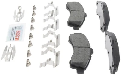 Pastillas de freno de cerámica azul con herrajes delanteras para Chevrolet SSR Bosch 2003-2006 Foto 1 de 4