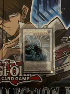 Yu-Gi-Oh! - Black-Winged Dragon - LC5D-EN135 - Ultra Rare 1st Edition (B) - Picture 1 of 5