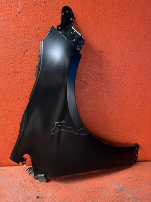 Toyota Corolla 2019 2020 2021 guardabarros lateral derecho sedán capa Foto 1 de 4