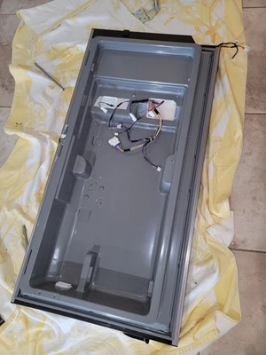 Puerta izquierda WR78X44235 GE Foto 1 de 4