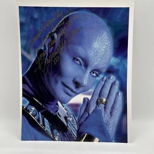 Foto autografiada de Virginia Hey Farscape 8x10 a color FIRMADA - Imagen 1 de 14