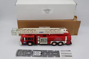 RARO IIANJ 1997 Camion dei Pompieri Torre Aerea LE Numerato #564 Nuovo con scatola NUOVO - Foto 1 di 11