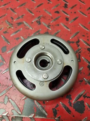 Suzuki DS80 1986 montaje de volante Foto 1 de 4