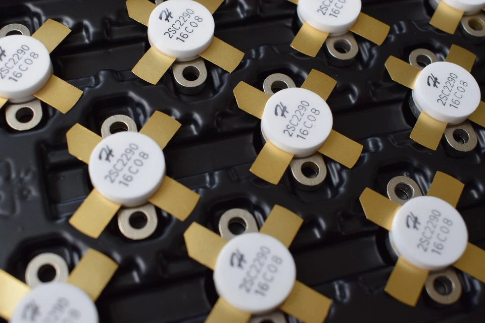 Hg(huagao) 4 Pcs 2sc2290(mq) Build by China HG Semiconductor