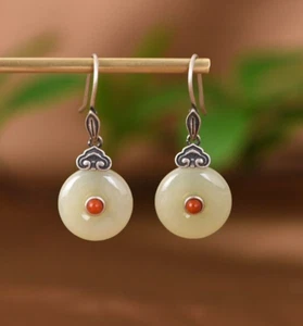 I05 Ohrringe Scheibe aus weißer naturfarbener Jade mit Wolken Silber 925 - Bild 1 von 6