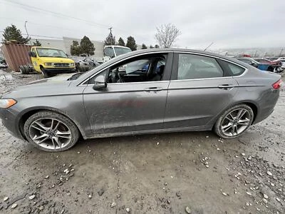 Volante Ford Fusion Titanium S SE 2,0 L turbo tracción delantera 2013 2014 2015 2016 AR1 Foto 1 de 4