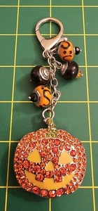 Vintage Month Of October, Pumpkin With Rhinestone Halloween Keychain - Picture 1 of 2