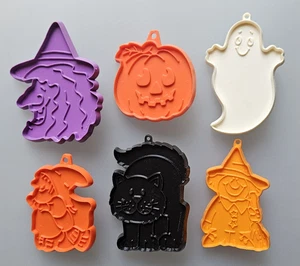 Lot Vtg Hallmark Halloween Cookie Cutters: Witch (3 diff.) JOL/Pumpkin Ghost Cat - Picture 1 of 1