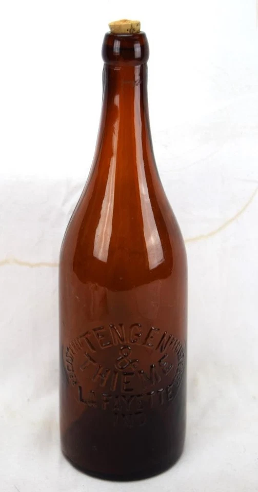 Botella de cerveza ámbar Lafayette Indiana de principios de 1900 Tengen & Thieme Quart Blob Top Foto 1 de 3