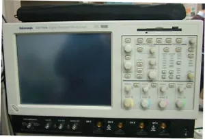 Tektronix TDS7404 Oscilloscope Digital 4GHz Bandwidth 20GS/s, 4ch, opt 3M(16M Ma - Picture 1 of 4