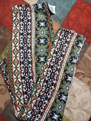 Leggings suaves cepillados arco iris S M patrón oliva rayas boho hechos en EE. UU. Foto 1 de 4