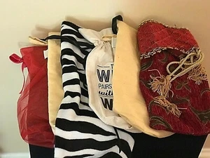 BEAUTIFUL MATERIAL WINE/GIFT BAGS (6) - Picture 1 of 5