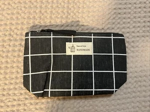 Makeup Bag - Picture 1 of 2
