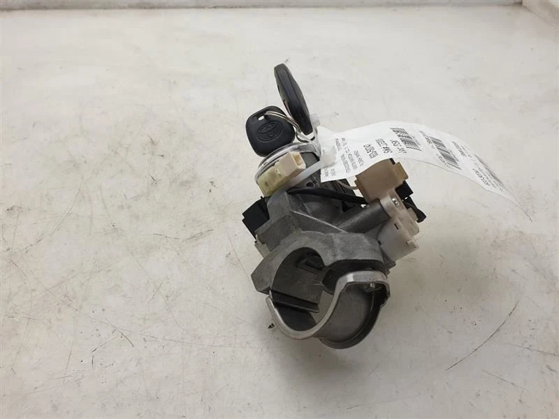 11 INTERRUPTOR DE IGNIÇÃO TOYOTA SIENNA COM CHAVE - Imagem 1 de 4