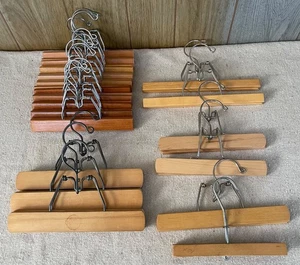 Vintage Holz Hosen Rock Kleiderbügel gemischtes Set aus 19 Metall drehbare Klemme 8"-11" - Bild 1 von 19