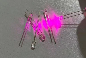 50pcs Purple Lamp Ultra Violet Led Uv Light F3 3Mm Round 395-400NM 12V - Picture 1 of 1