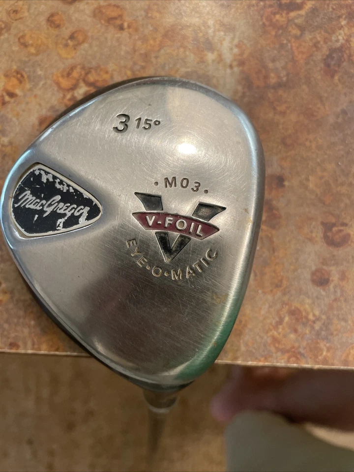 MacGregor V Foil Eye-O-Matic 15 Degree 3 Wood Graphite Regular Flex Shaft - Image 1 of 4