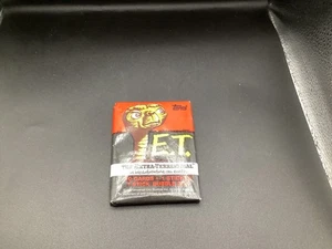 1982 Topps E.T The Extra-Terrestrial Factory Sealed Pack - Picture 1 of 2