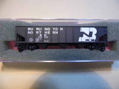 N - Roundhouse 8601 - 40' 3 Bay Rib Hopper, Burlington BN 516169    LN  M-M coup - Image 1 of 2