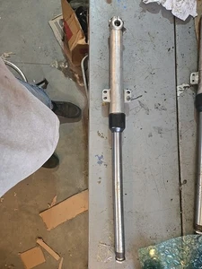 Harley Rapido 125 Right Side Fork Tube Slider And Internal Parts Fork Leg - Imagen 1 de 9