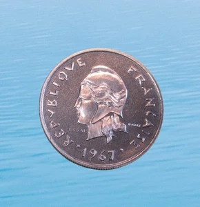 NOUVELLES HEBRIDES 10 FRANCS 1967 ESSAI KM E2 #1071# - Bild 1 von 2