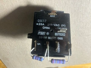 8578352 MAYTAG Dryer TEMPERATURE SWITCH 256 - Picture 1 of 3