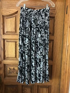 Vtg Her Style Fit For All Skirt Black/Gray Floral100% Viskose Maxi, free size - Picture 1 of 3